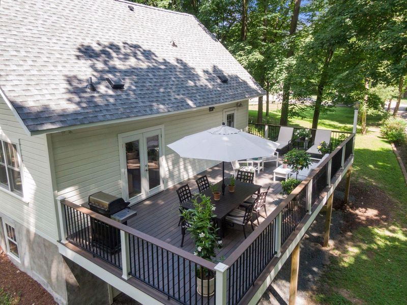 3815 Deephaven Ave, Deephaven, MN 55391