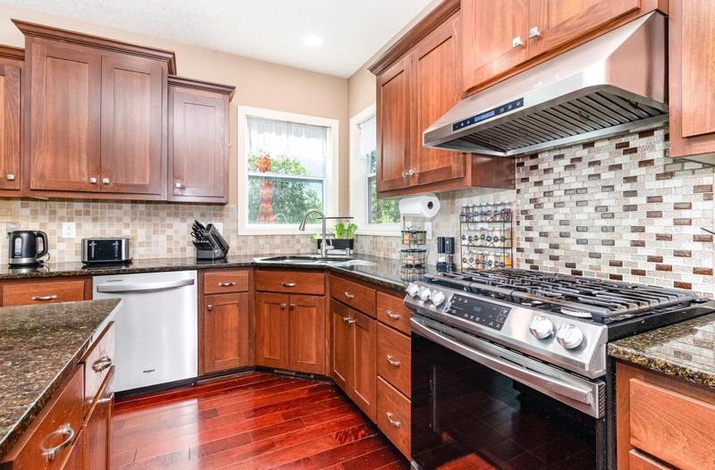 6274 Zircon Ln N, Maple Grove, MN 55311
