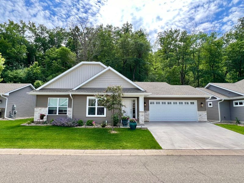1180 Hewitt Blvd, Red Wing, MN 55066