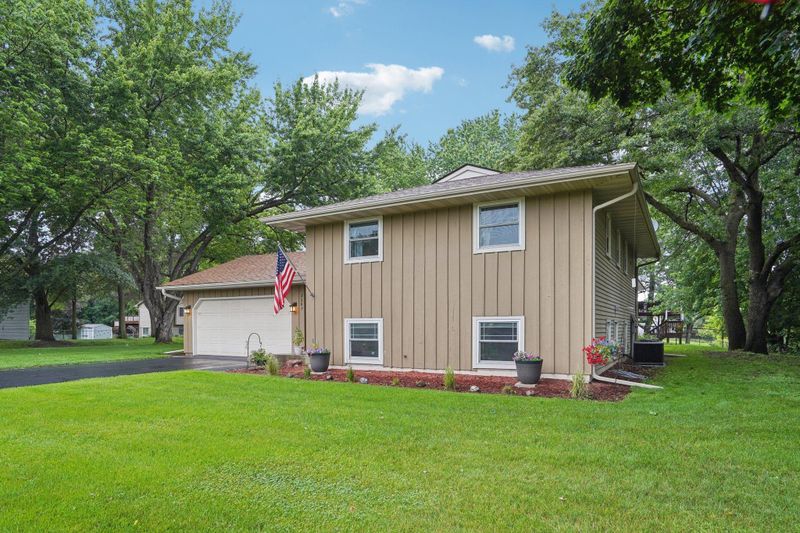 2285 123rd Ln NW, Coon Rapids, MN 55448
