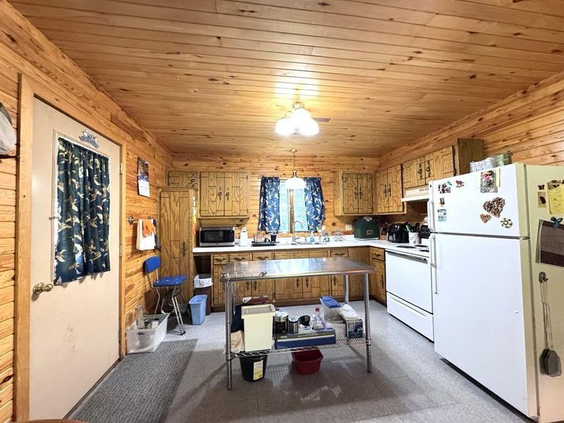 1360 Smith Dr NW, Pine River, MN 56474