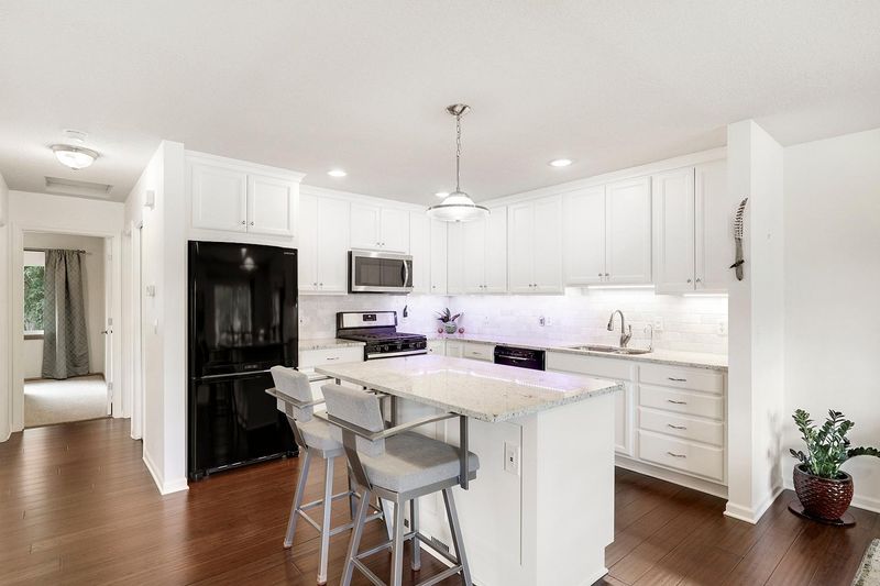 432 Clover Leaf Pw NE, Blaine, MN 55434