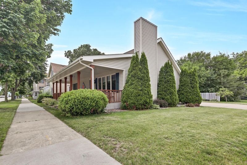 319 N Franklin St, Lake City, MN 55041
