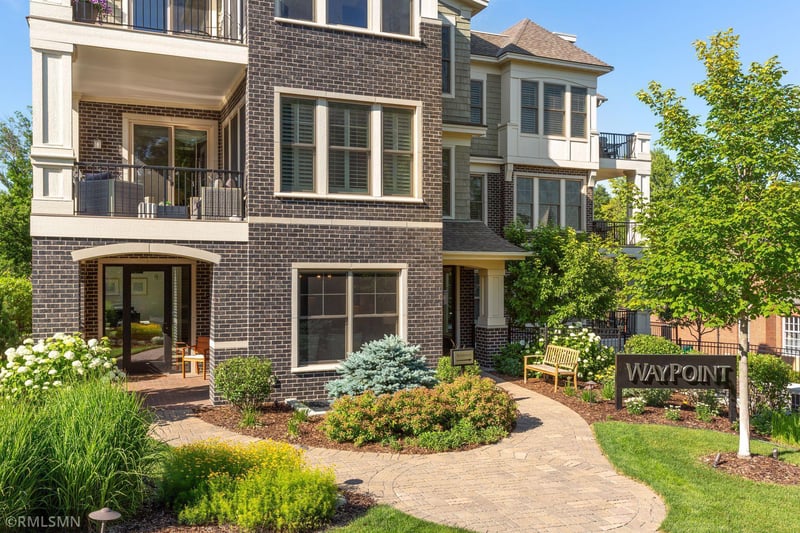 415 Indian Mound St #103, Wayzata, MN 55391