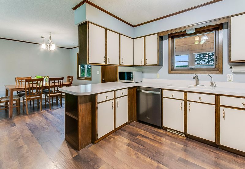 8026 Kendall Ave, Northfield, MN 55057