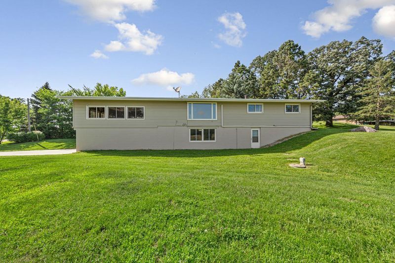 8992 Shields Lake Pa, Faribault, MN 55021