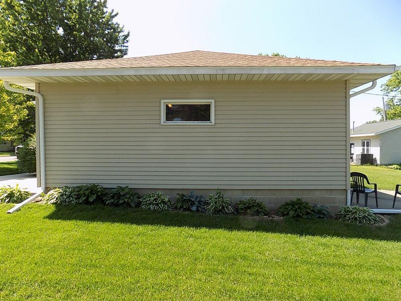 784 Ash Ave, Gibbon, MN 55335