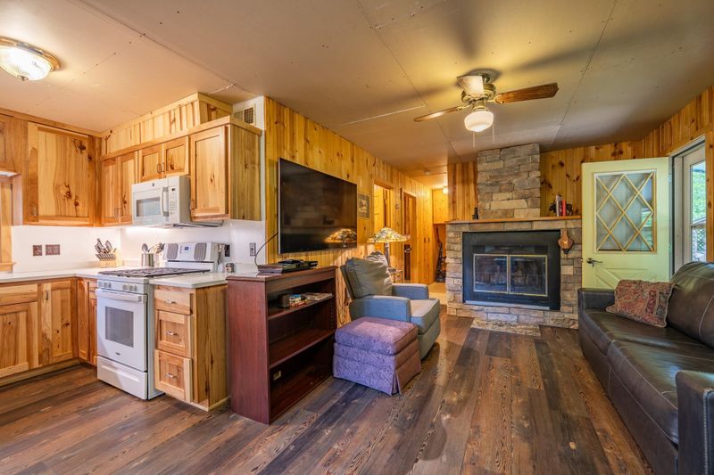 40936 Yost Rd, Emily, MN 56447