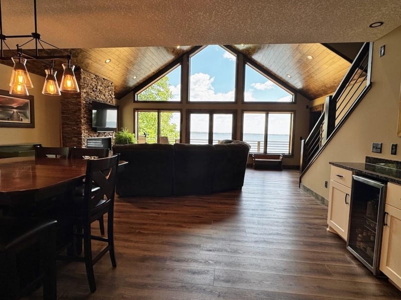 8766 Interlachen Rd, Nisswa, MN 56468