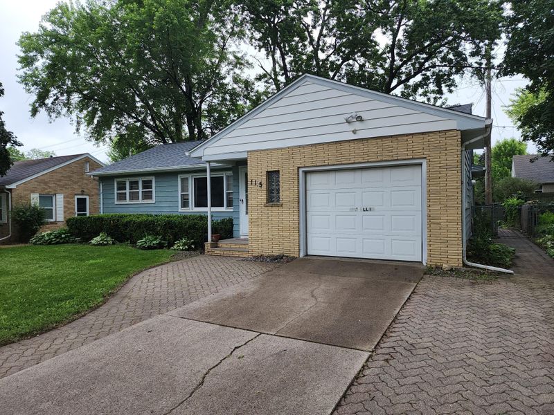 115 Ellis Ave, Mankato, MN 56001