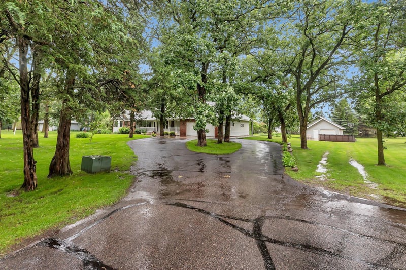 24121 County Road 75, Saint Augusta, MN 56301