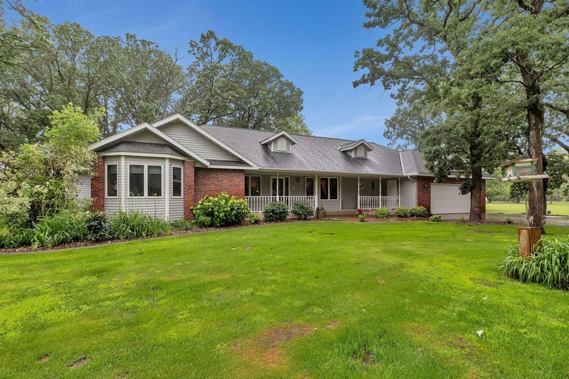 24121 County Road 75, Saint Augusta, MN 56301