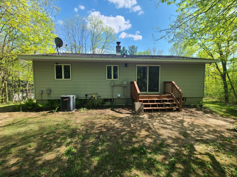 387 60th Ave, Clear Lake, WI 54005