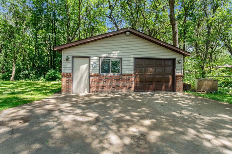 13301 Oak Ridge Rd, Zimmerman, MN 55398