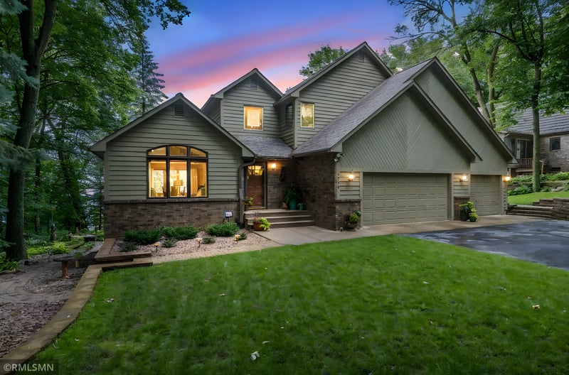 4208 Fairview Ln, Madison Lake, MN 56063