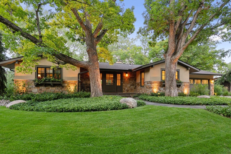 6813 Dakota Trl, Edina, MN 55439
