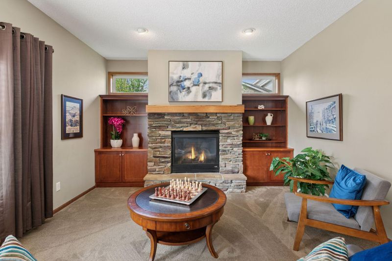 14896 Brenner Ct, Rosemount, MN 55068