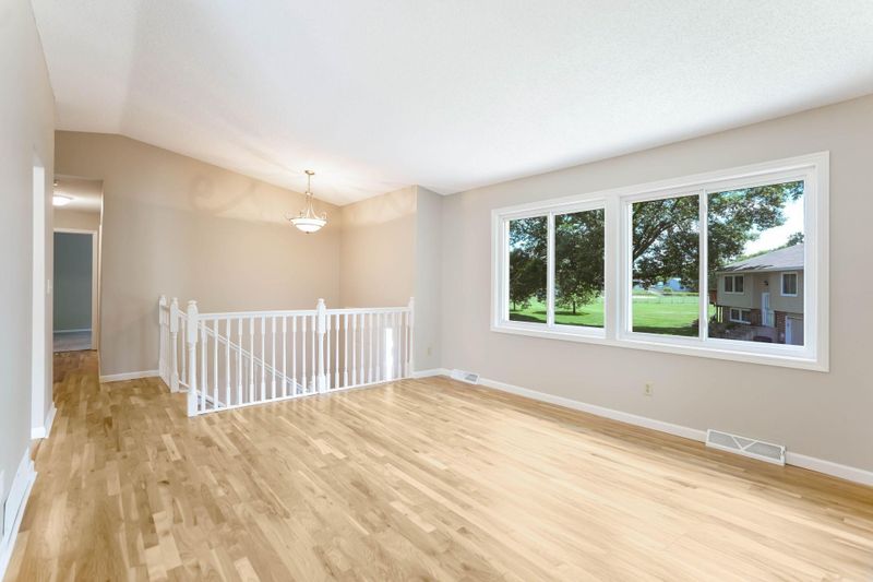 564 98th Ln NE, Blaine, MN 55434