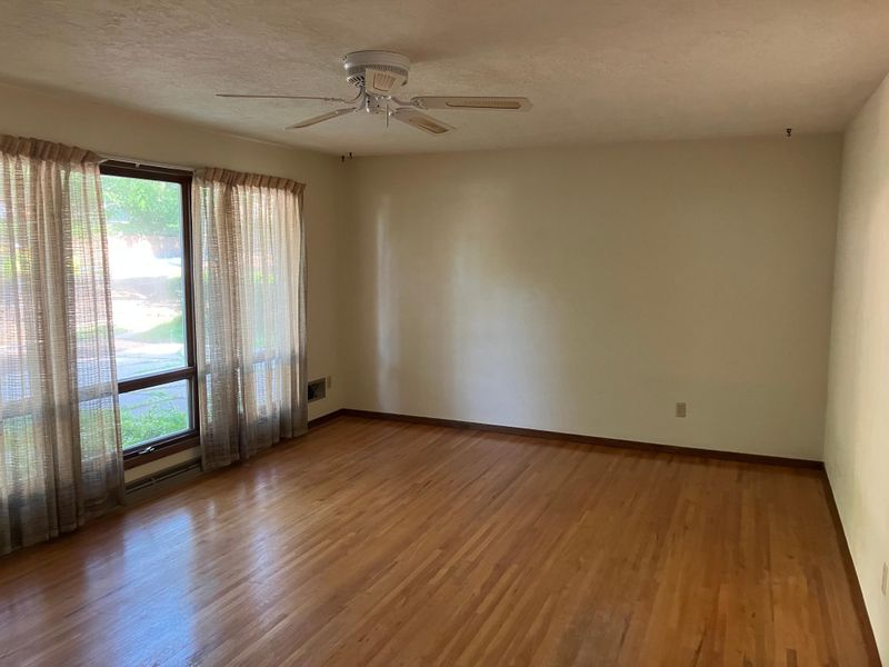1927 Twin Bluff Rd, Red Wing, MN 55066