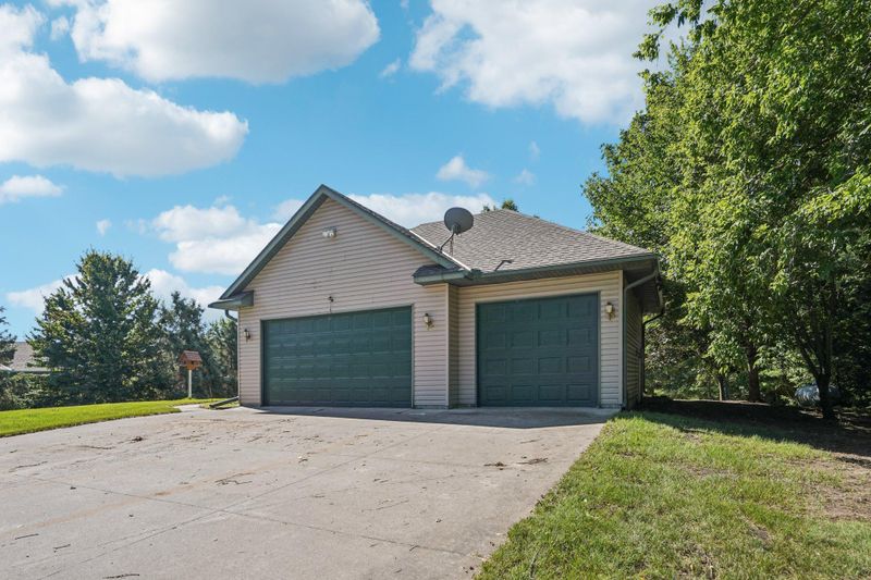 2385 Chad Ct, Harris, MN 55032