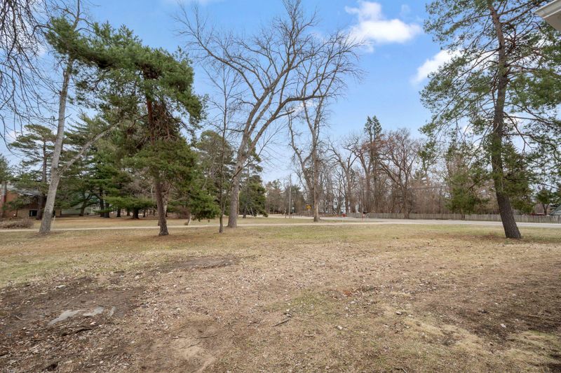 761 Labore Rd, Little Canada, MN 55117