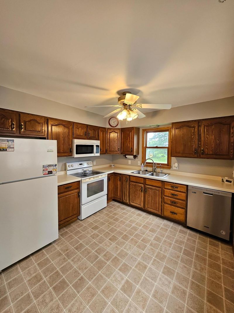 6 Westwood, Morris, MN 56267