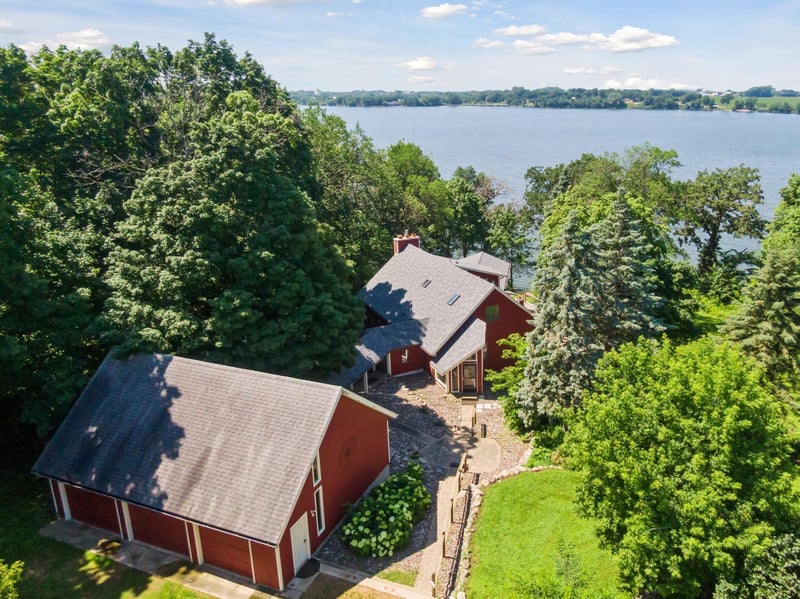 8847 47th St SW, Howard Lake, MN 55349