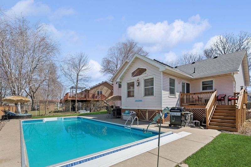 7175 Upper 157th St W, Apple Valley, MN 55124