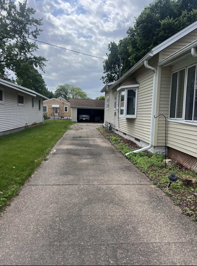 720 44th Ave, Winona, MN 55987