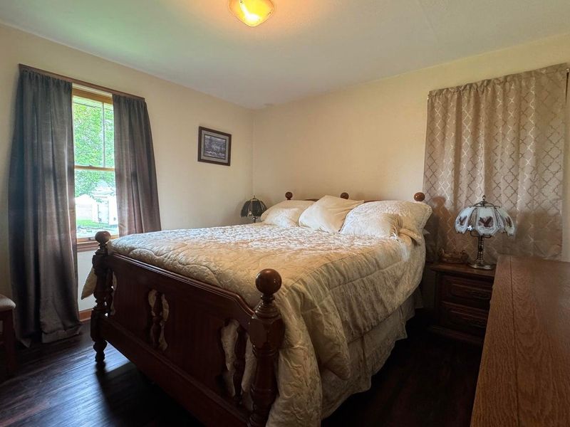 34 N Elm St, La Crescent, MN 55947