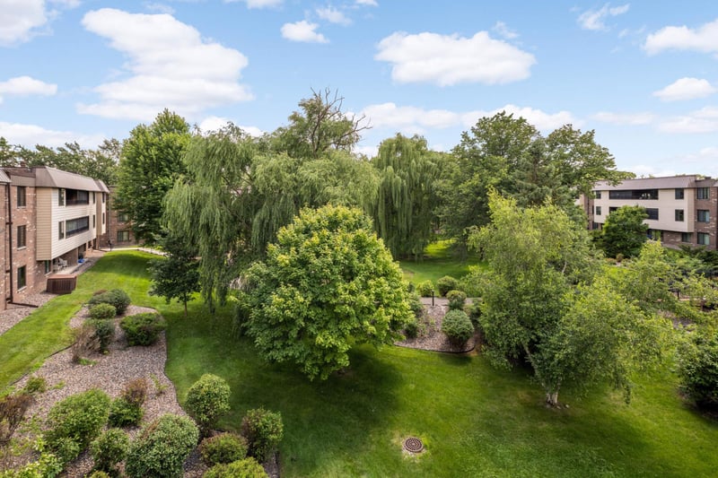 7500 Cahill Rd #308C, Edina, MN 55439