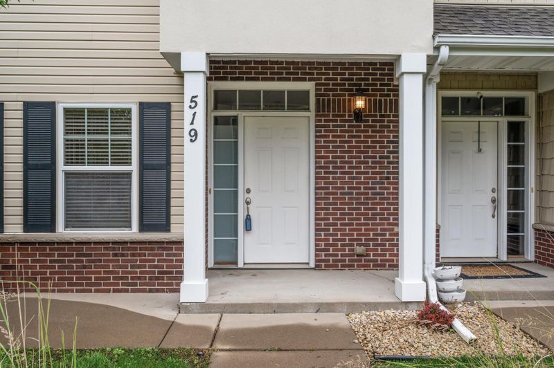 519 W 84th St, Bloomington, MN 55420