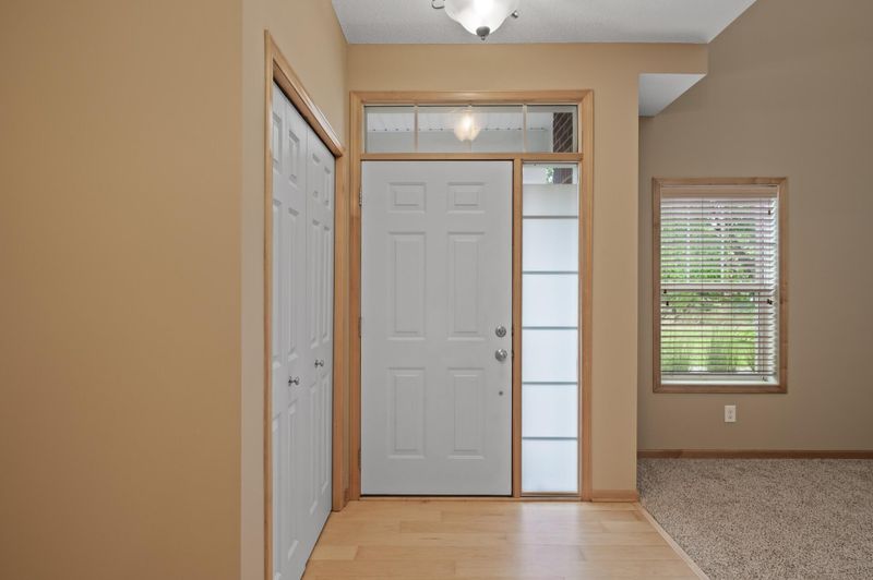 519 W 84th St, Bloomington, MN 55420