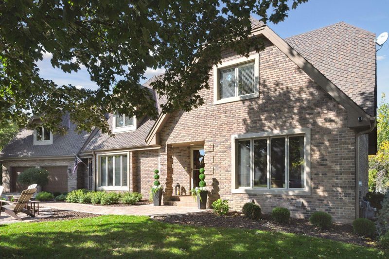 815 Alvarado Ln N, Plymouth, MN 55447