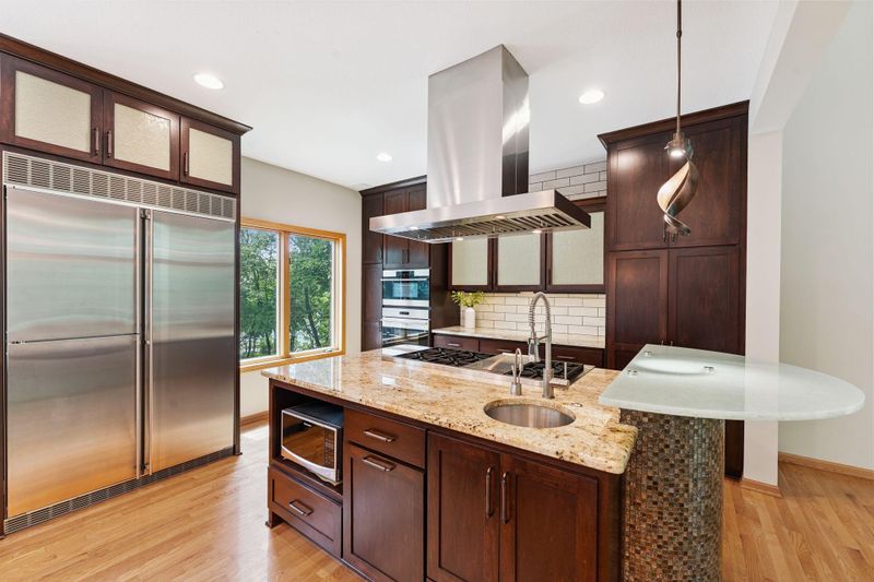 5401 River Oak Dr, Savage, MN 55378