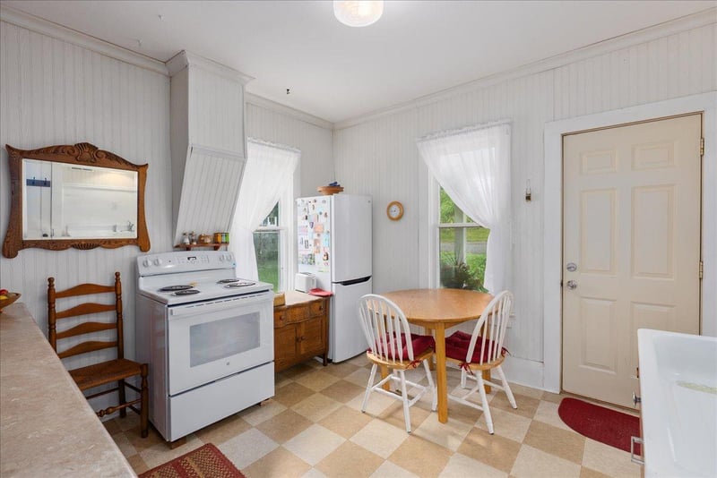 S312 Glade Ave, Spring Valley, WI 54767
