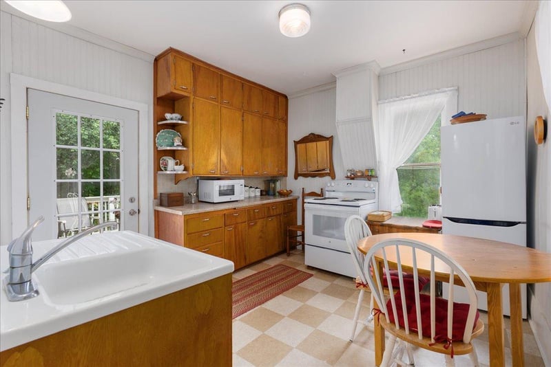 S312 Glade Ave, Spring Valley, WI 54767