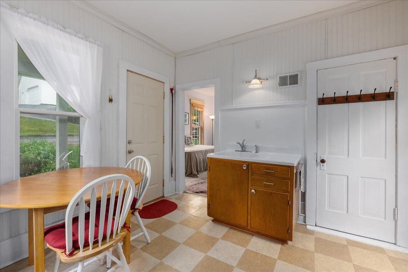 S312 Glade Ave, Spring Valley, WI 54767