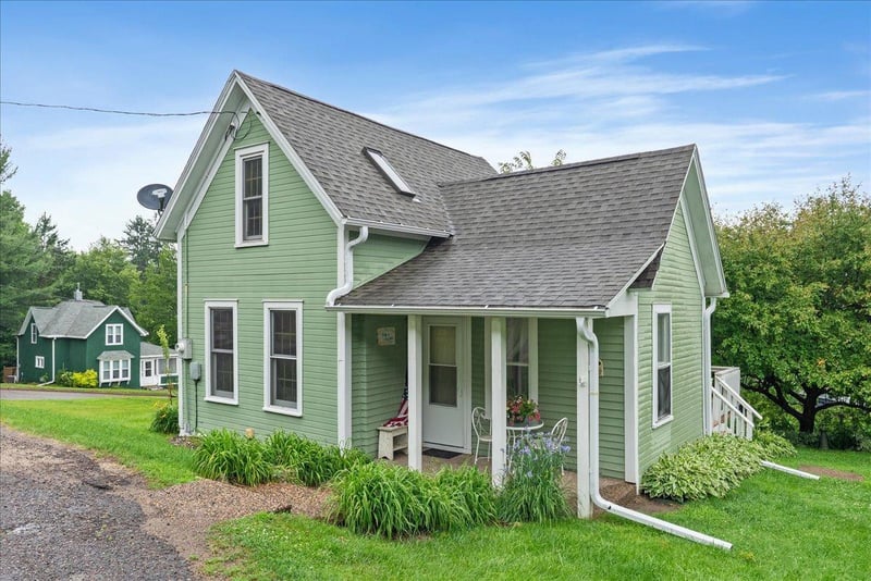 S312 Glade Ave, Spring Valley, WI 54767