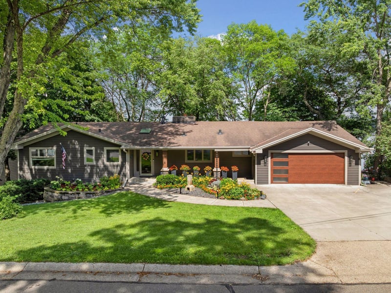 353 Maple Island Rd, Burnsville, MN 55306