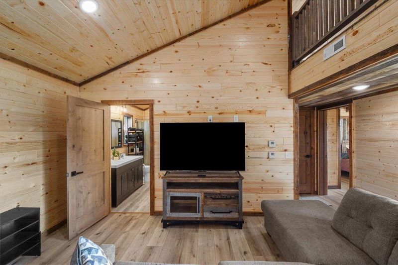 21014 Eagle Dr, Osakis, MN 56360