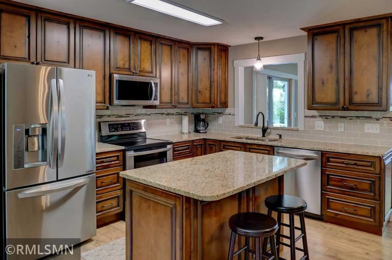 991 Lone Pine Ct, Amery, WI 54001