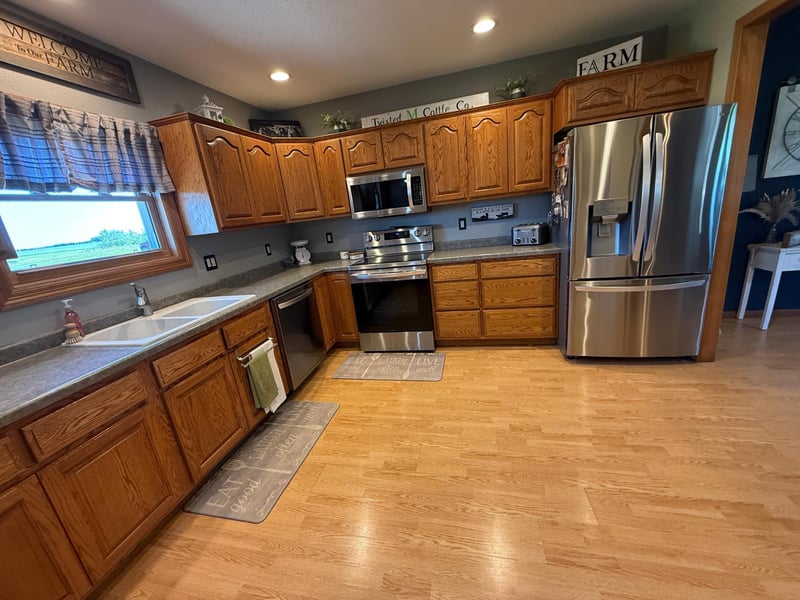 1865 180th St, Canby, MN 56220