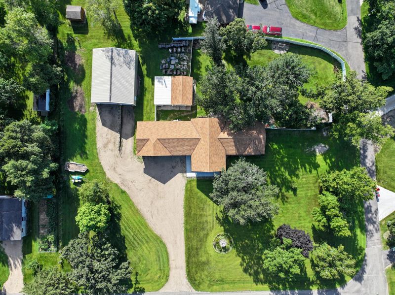 915 S Darling Dr NW, Alexandria, MN 56308