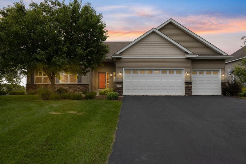 4869 Merganser Dr, Minnetrista, MN 55375