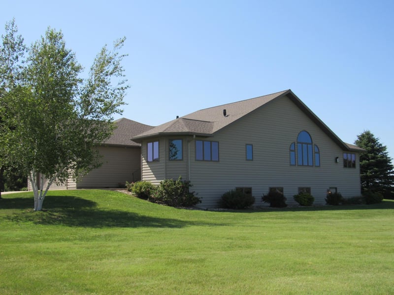 316 8th St NE, Fulda, MN 56131