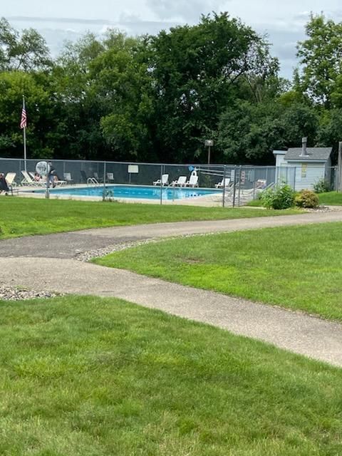 1477 Woodview Ave E, Eagan, MN 55122