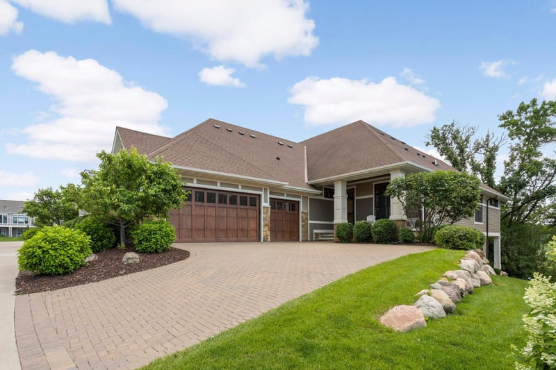 275 Bellwether Pa, Minnetonka, MN 55391