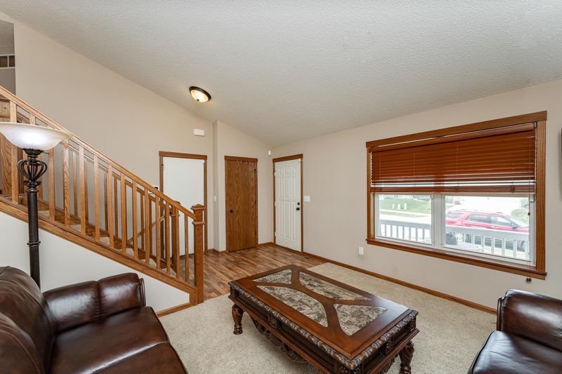 6118 51st St NW, Rochester, MN 55901