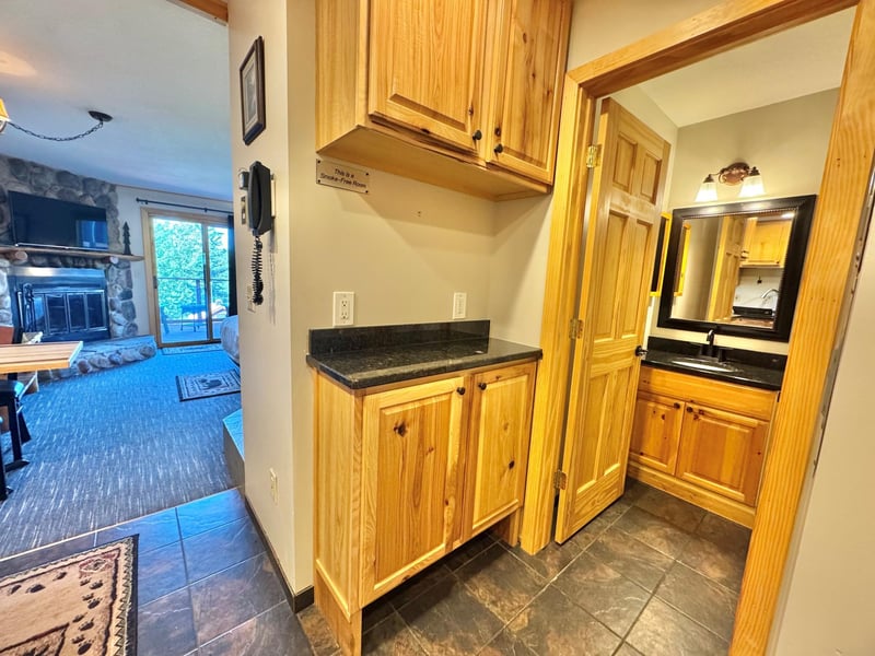 140 Bridge Run Ln #C, Tofte, MN 55615